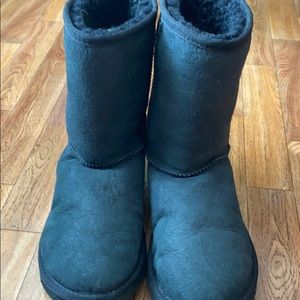 Winter boots size 7